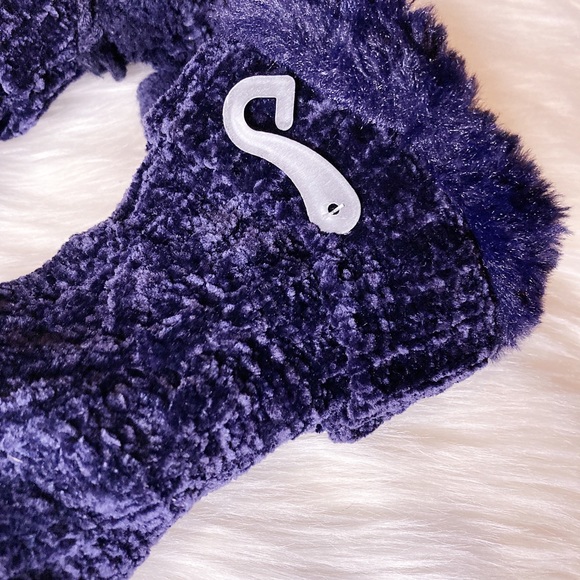 Jane and Bleecker Cable Knit Fuzzy Slipper Socks NWOT - Picture 3 of 7